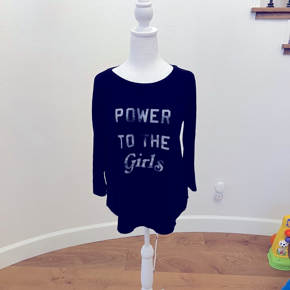 American Eagle Black Soft & Sexy Plush Graphic Power to the Girls Long Slv Tee M